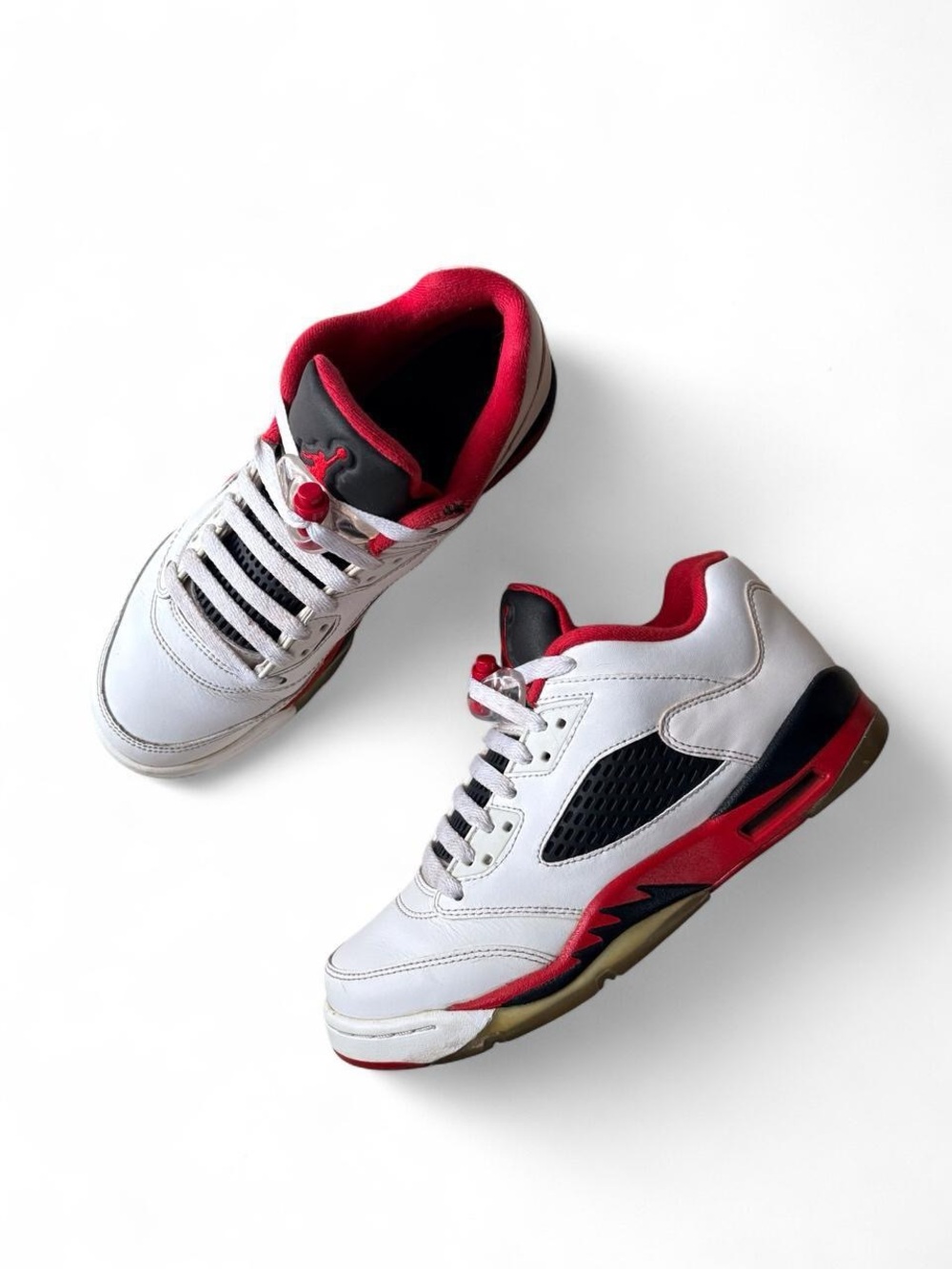 Nike Air Jordan 5 Retro Low “Fire Red” – Size 6Y / Women’s 7.5